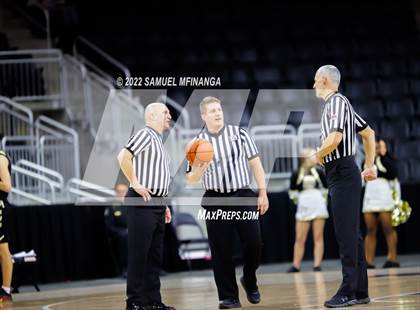 Thumbnail 3 in Omaha South vs. Burke photogallery.