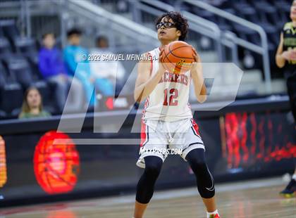 Thumbnail 2 in Omaha South vs. Burke photogallery.