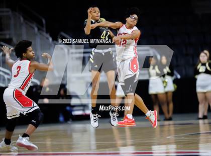 Thumbnail 2 in Omaha South vs. Burke photogallery.