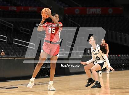 Thumbnail 2 in San Gabriel Academy vs. Marshall photogallery.