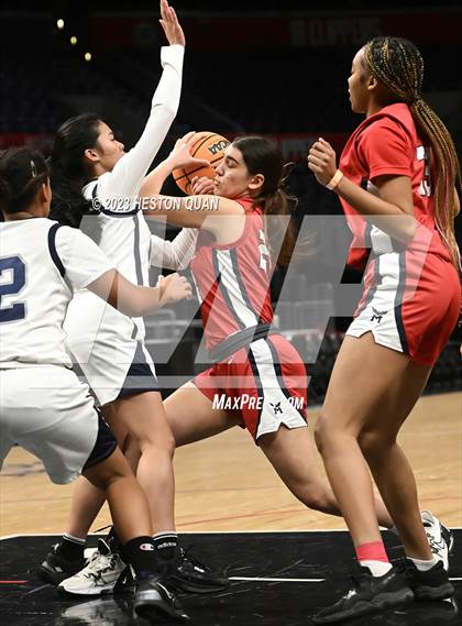 Thumbnail 2 in San Gabriel Academy vs. Marshall photogallery.