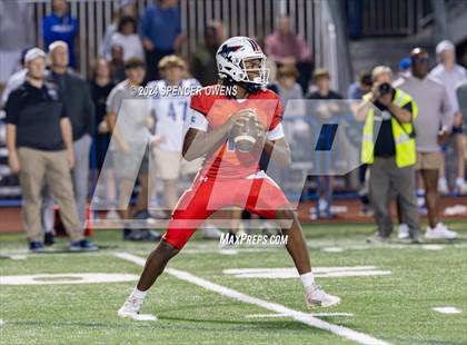 Thumbnail 1 in Charlotte Christian @ Providence Day (NCISSA 11-Man Division 1 Semifinal) photogallery.