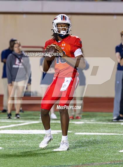 Thumbnail 2 in Charlotte Christian @ Providence Day (NCISSA 11-Man Division 1 Semifinal) photogallery.