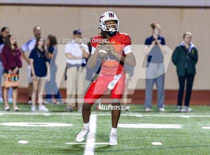 Thumbnail 2 in Charlotte Christian @ Providence Day (NCISSA 11-Man Division 1 Semifinal) photogallery.