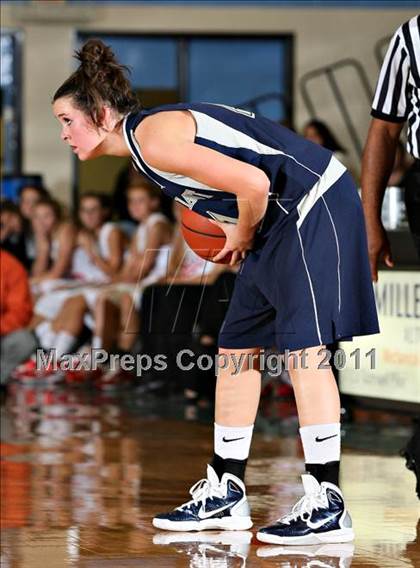 Thumbnail 1 in Farragut vs Halls  (Kroger Thanksgiving Classic) photogallery.