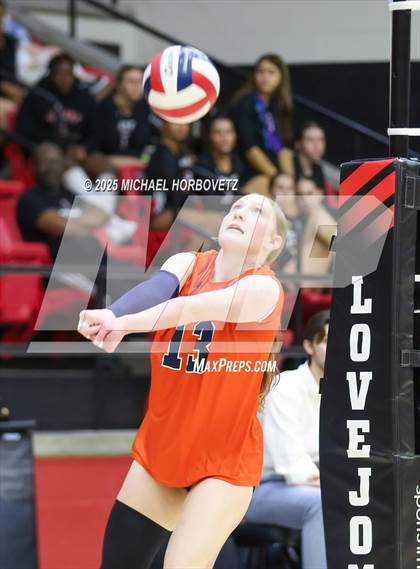 Thumbnail 1 in McKinney North @ Lovejoy photogallery.