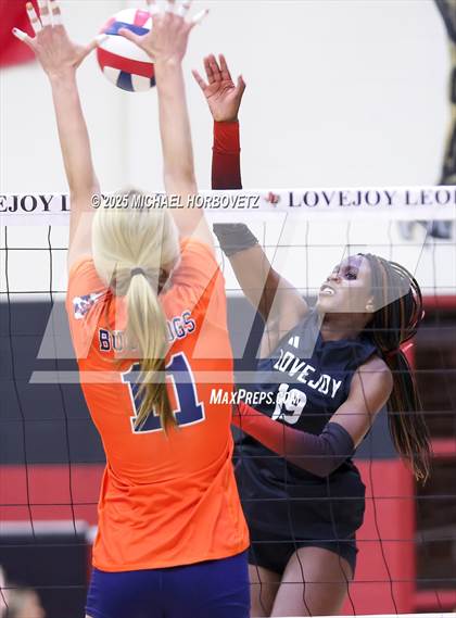 Thumbnail 1 in McKinney North @ Lovejoy photogallery.