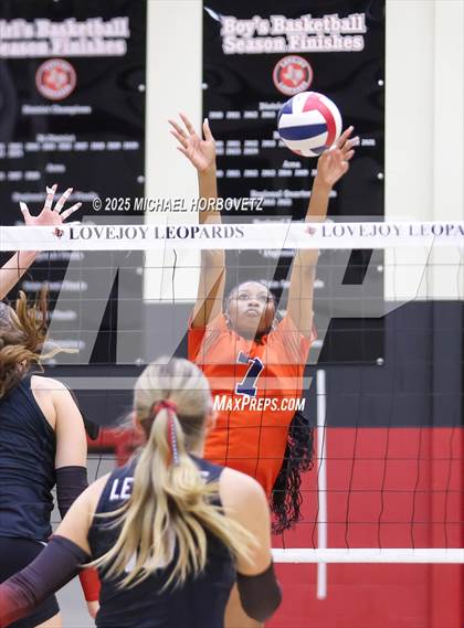 Thumbnail 1 in McKinney North @ Lovejoy photogallery.