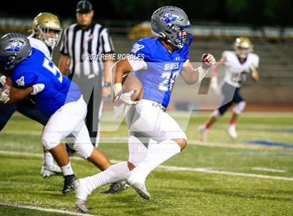 Thumbnail 3 in Rowland vs Baldwin Park photogallery.