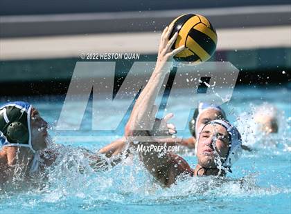 Thumbnail 3 in Menlo School vs. Irvine (S&R Tournament) photogallery.