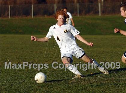 Thumbnail 2 in Staples @ Amity (CIAC Class LL Quarterfinal) photogallery.