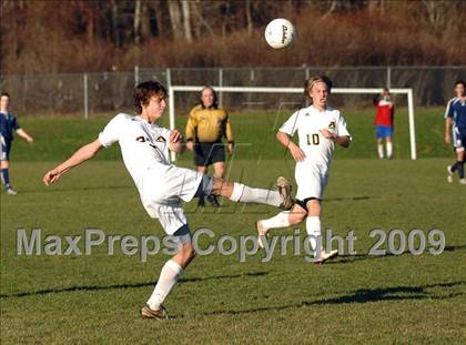 Thumbnail 1 in Staples @ Amity (CIAC Class LL Quarterfinal) photogallery.