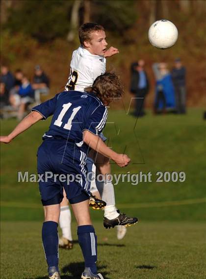 Thumbnail 2 in Staples @ Amity (CIAC Class LL Quarterfinal) photogallery.