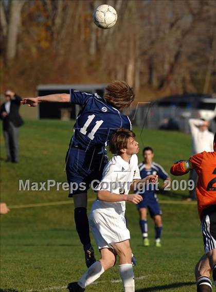 Thumbnail 1 in Staples @ Amity (CIAC Class LL Quarterfinal) photogallery.