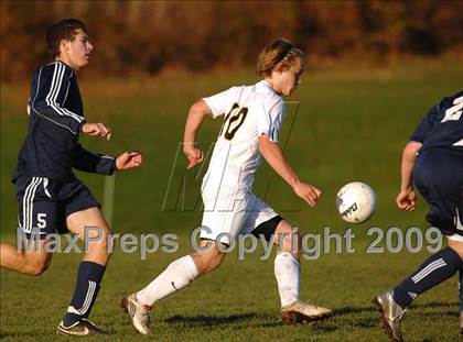 Thumbnail 3 in Staples @ Amity (CIAC Class LL Quarterfinal) photogallery.