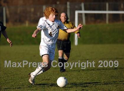 Thumbnail 1 in Staples @ Amity (CIAC Class LL Quarterfinal) photogallery.