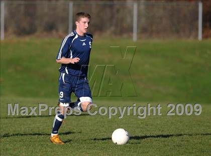 Thumbnail 1 in Staples @ Amity (CIAC Class LL Quarterfinal) photogallery.