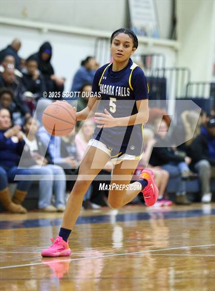 Thumbnail 3 in Niagara Falls @ Nichols photogallery.