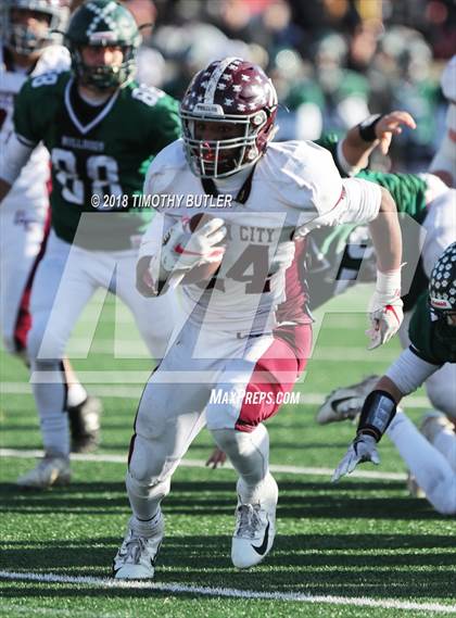 Thumbnail 3 in Garden City vs. Lindenhurst (Section 8 D2 Final) photogallery.