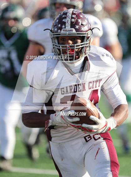 Thumbnail 1 in Garden City vs. Lindenhurst (Section 8 D2 Final) photogallery.