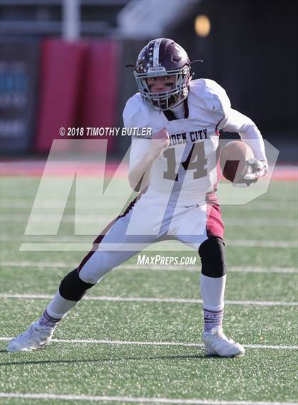 Thumbnail 1 in Garden City vs. Lindenhurst (Section 8 D2 Final) photogallery.
