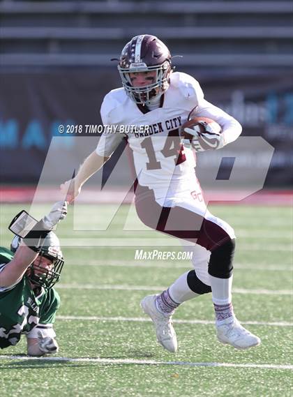 Thumbnail 3 in Garden City vs. Lindenhurst (Section 8 D2 Final) photogallery.