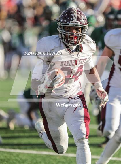 Thumbnail 2 in Garden City vs. Lindenhurst (Section 8 D2 Final) photogallery.