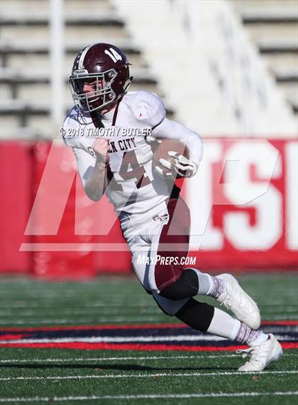 Thumbnail 1 in Garden City vs. Lindenhurst (Section 8 D2 Final) photogallery.