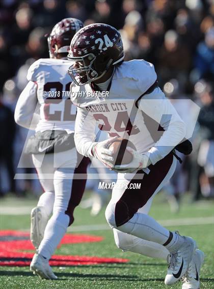 Thumbnail 2 in Garden City vs. Lindenhurst (Section 8 D2 Final) photogallery.