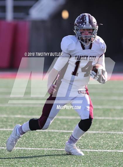 Thumbnail 2 in Garden City vs. Lindenhurst (Section 8 D2 Final) photogallery.