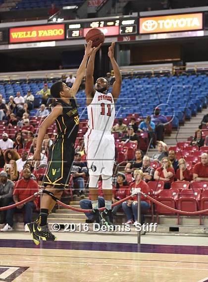 Thumbnail 3 in Antelope vs. Vanden (CIF SJS D2 Semifinal) photogallery.