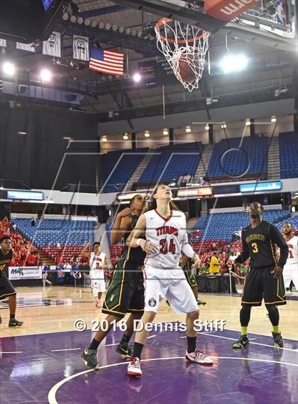 Thumbnail 3 in Antelope vs. Vanden (CIF SJS D2 Semifinal) photogallery.
