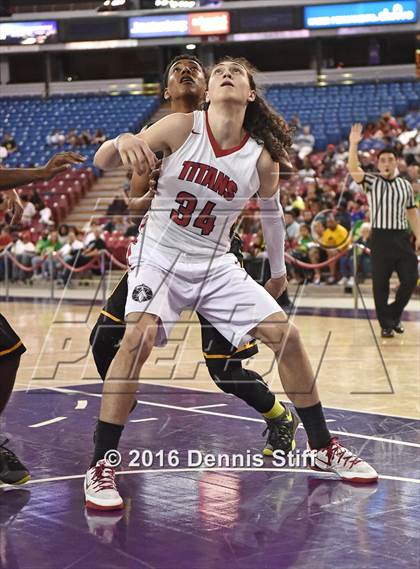 Thumbnail 2 in Antelope vs. Vanden (CIF SJS D2 Semifinal) photogallery.