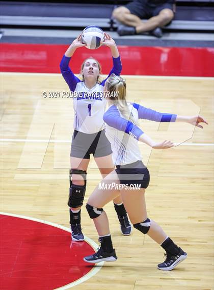 Thumbnail 2 in Beckville vs. Crawford (UIL Volleyball 2A Semifinals) photogallery.
