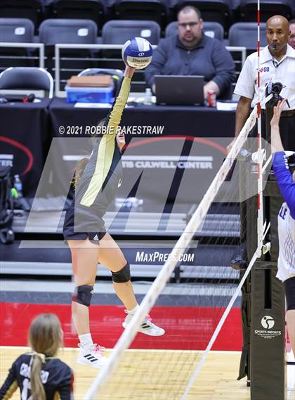Thumbnail 1 in Beckville vs. Crawford (UIL Volleyball 2A Semifinals) photogallery.