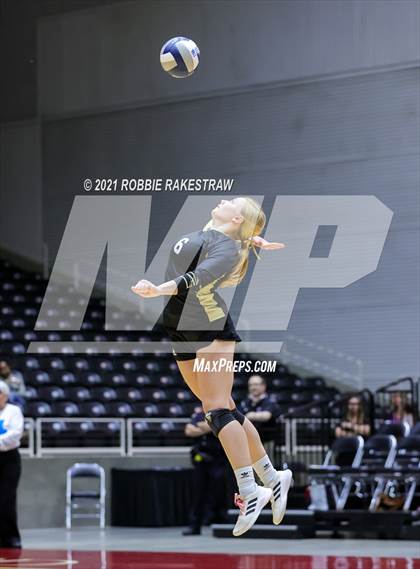 Thumbnail 2 in Beckville vs. Crawford (UIL Volleyball 2A Semifinals) photogallery.