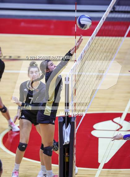 Thumbnail 2 in Beckville vs. Crawford (UIL Volleyball 2A Semifinals) photogallery.
