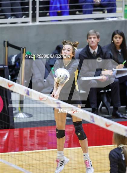 Thumbnail 1 in Beckville vs. Crawford (UIL Volleyball 2A Semifinals) photogallery.