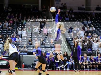 Thumbnail 2 in Beckville vs. Crawford (UIL Volleyball 2A Semifinals) photogallery.