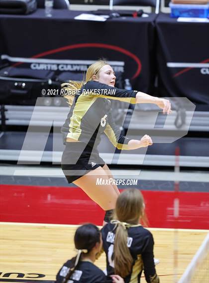Thumbnail 3 in Beckville vs. Crawford (UIL Volleyball 2A Semifinals) photogallery.
