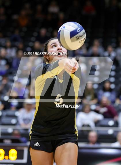 Thumbnail 2 in Beckville vs. Crawford (UIL Volleyball 2A Semifinals) photogallery.