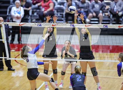 Thumbnail 3 in Beckville vs. Crawford (UIL Volleyball 2A Semifinals) photogallery.