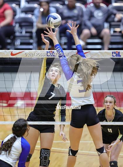 Thumbnail 2 in Beckville vs. Crawford (UIL Volleyball 2A Semifinals) photogallery.