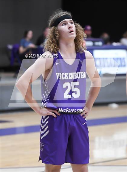 Thumbnail 2 in Wickenburg @ Northwest Christian (Senior Night) photogallery.