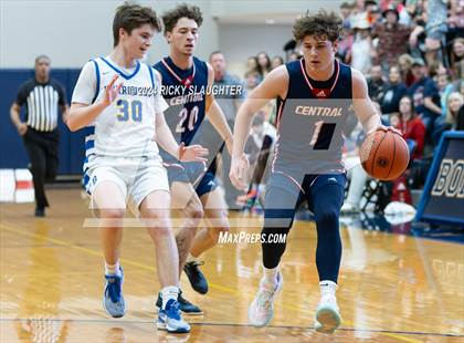 Thumbnail 1 in Central @ Burroughs (MSHSAA Class 4 Quarterfinal) photogallery.