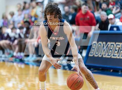 Thumbnail 3 in Central @ Burroughs (MSHSAA Class 4 Quarterfinal) photogallery.