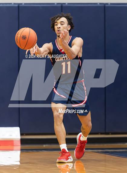 Thumbnail 3 in Central @ Burroughs (MSHSAA Class 4 Quarterfinal) photogallery.