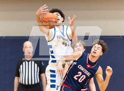 Thumbnail 1 in Central @ Burroughs (MSHSAA Class 4 Quarterfinal) photogallery.