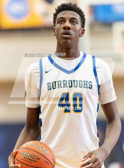 Thumbnail 2 in Central @ Burroughs (MSHSAA Class 4 Quarterfinal) photogallery.