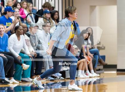 Thumbnail 3 in Central @ Burroughs (MSHSAA Class 4 Quarterfinal) photogallery.